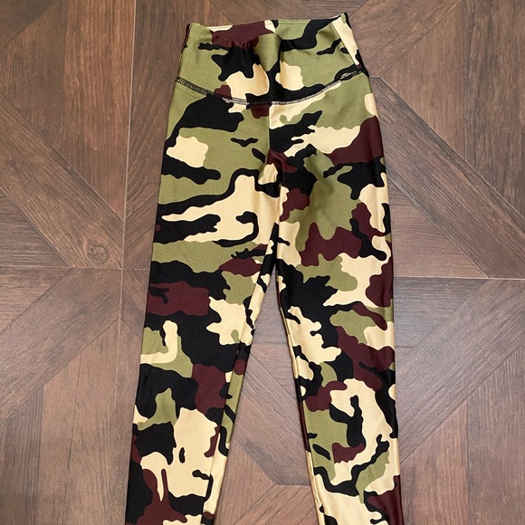 Girls camo leggings - Picture 1 of 2